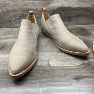 Size 9 beautiful leather boots
